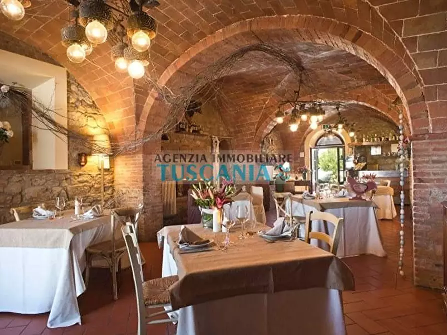 Immagine 12 di Agriturismo in vendita  a Volterra