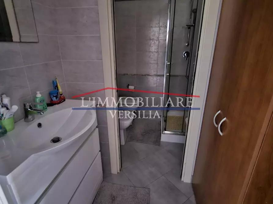 Immagine 8 di Appartamento in vendita  a Carrara