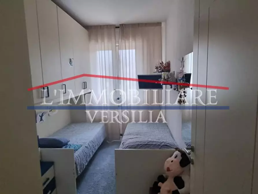 Immagine 11 di Appartamento in vendita  a Carrara