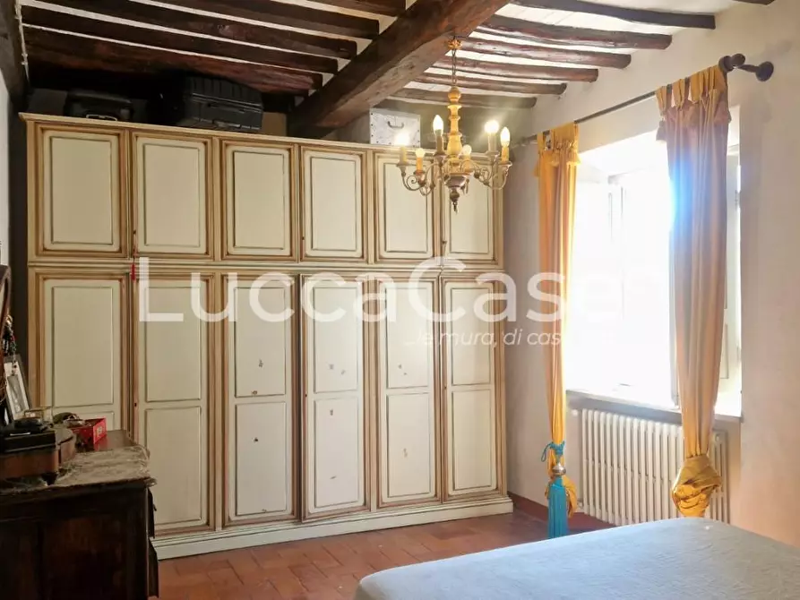 Immagine 16 di Casa colonica in vendita  a Capannori