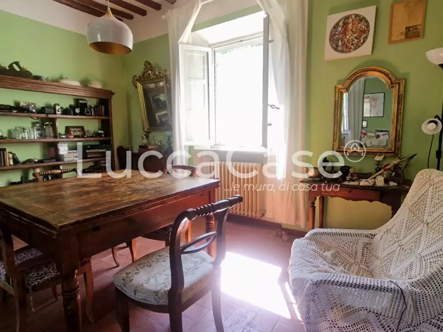 Immagine 12 di Casa colonica in vendita  a Capannori