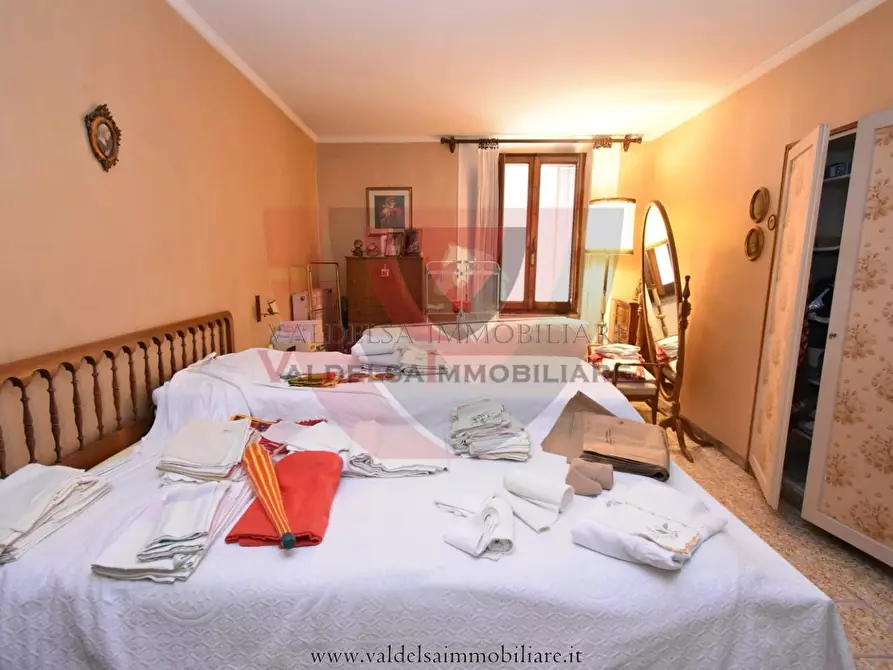 Immagine 21 di Terratetto in vendita  a Colle Di Val D'elsa