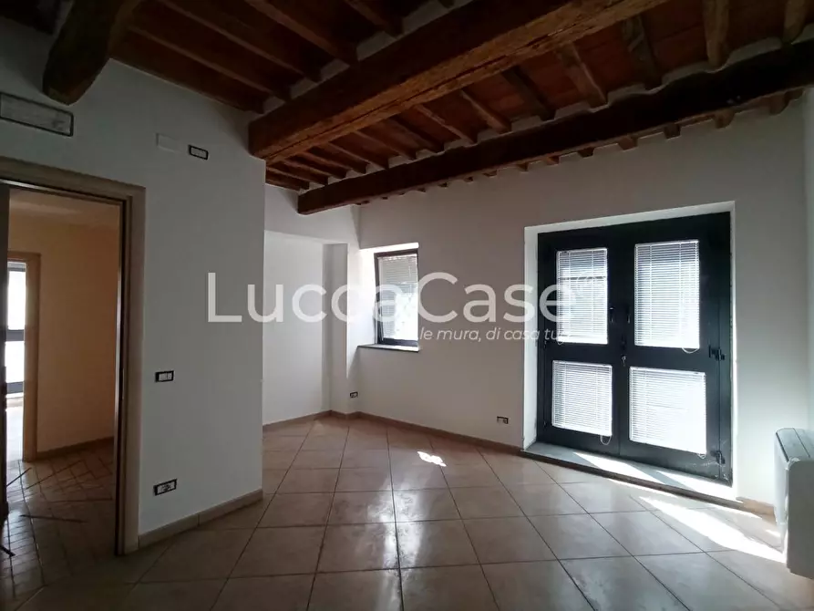 Immagine 3 di Ufficio in affitto  a Capannori