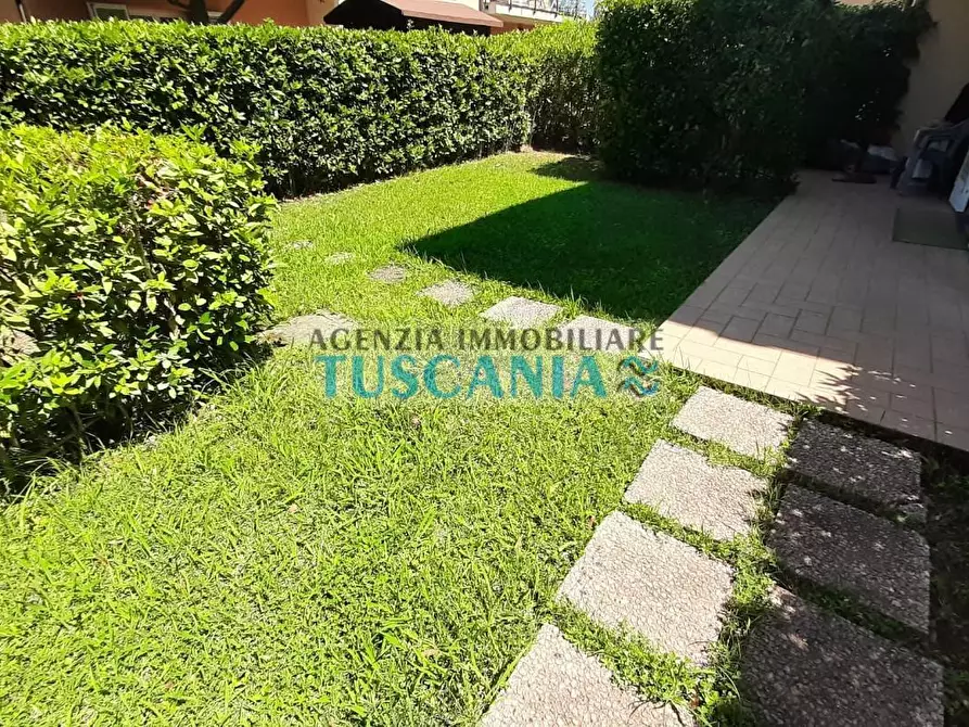 Immagine 22 di Appartamento in vendita  a Castagneto Carducci