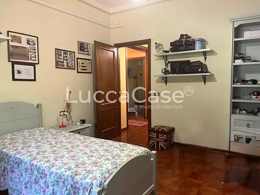 Immagine 24 di Villa in vendita  a Porcari