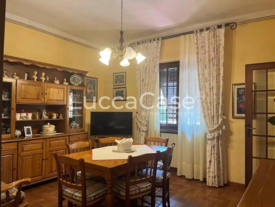 Immagine 14 di Villa in vendita  a Porcari