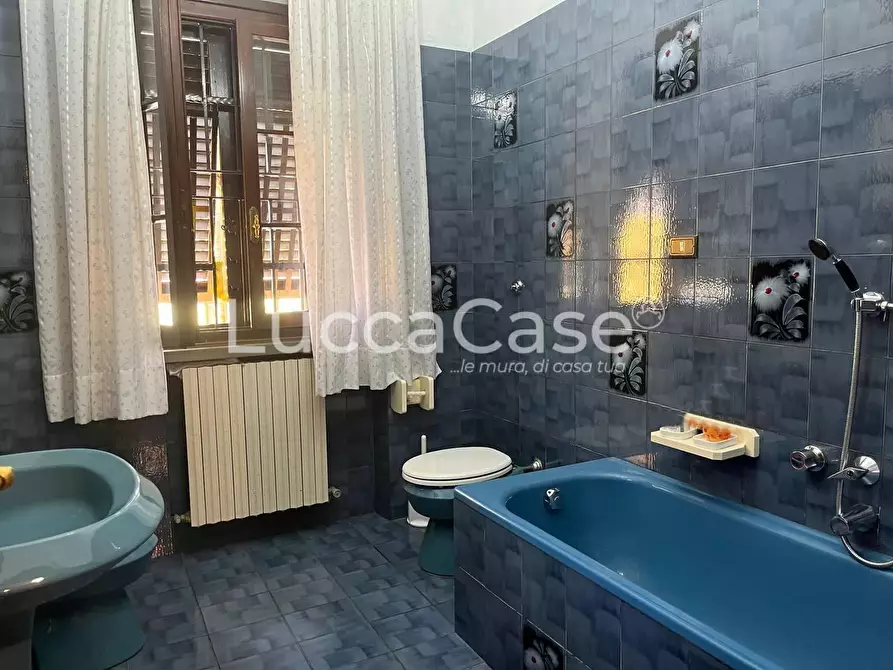 Immagine 27 di Villa in vendita  a Porcari