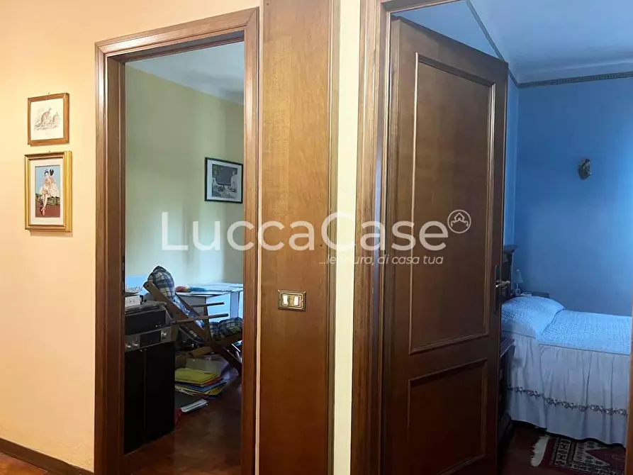 Immagine 20 di Villa in vendita  a Porcari