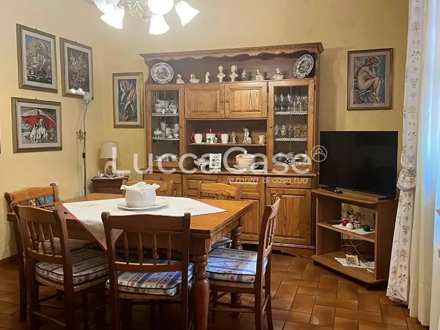 Immagine 13 di Villa in vendita  a Porcari