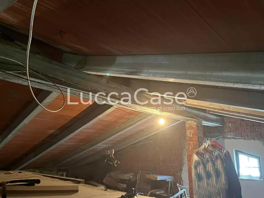 Immagine 40 di Villa in vendita  a Porcari