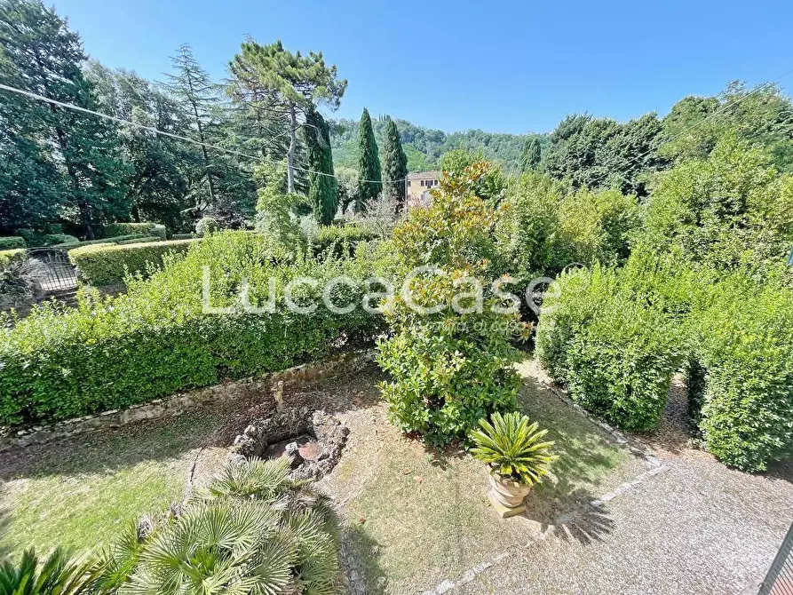 Immagine 22 di Immobile di prestigio in vendita  a Lucca