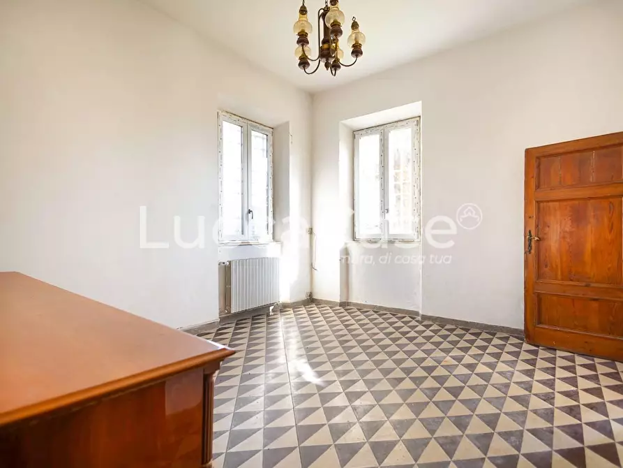 Immagine 15 di Villa in vendita  a Capannori