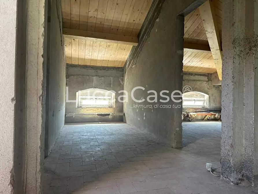 Immagine 23 di Villa in vendita  a Capannori