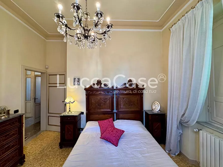 Immagine 16 di Villa in vendita  a Capannori