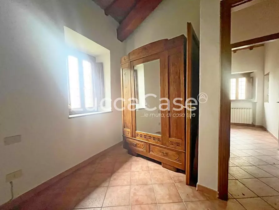 Immagine 29 di Casa colonica in vendita  a Camaiore