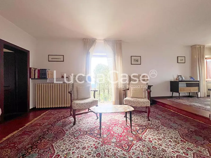 Immagine 51 di Casa colonica in vendita  a Camaiore