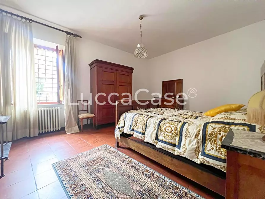 Immagine 15 di Casa colonica in vendita  a Camaiore