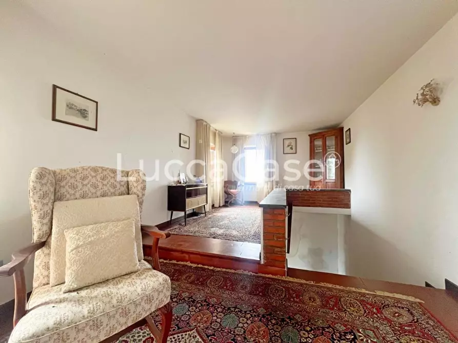 Immagine 52 di Casa colonica in vendita  a Camaiore