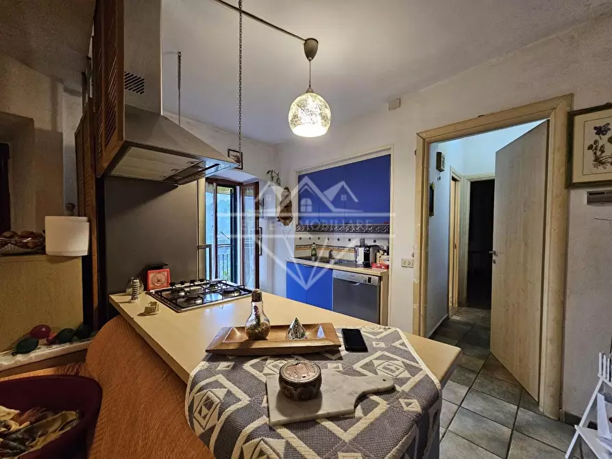 Immagine 5 di Appartamento in vendita  a Massa