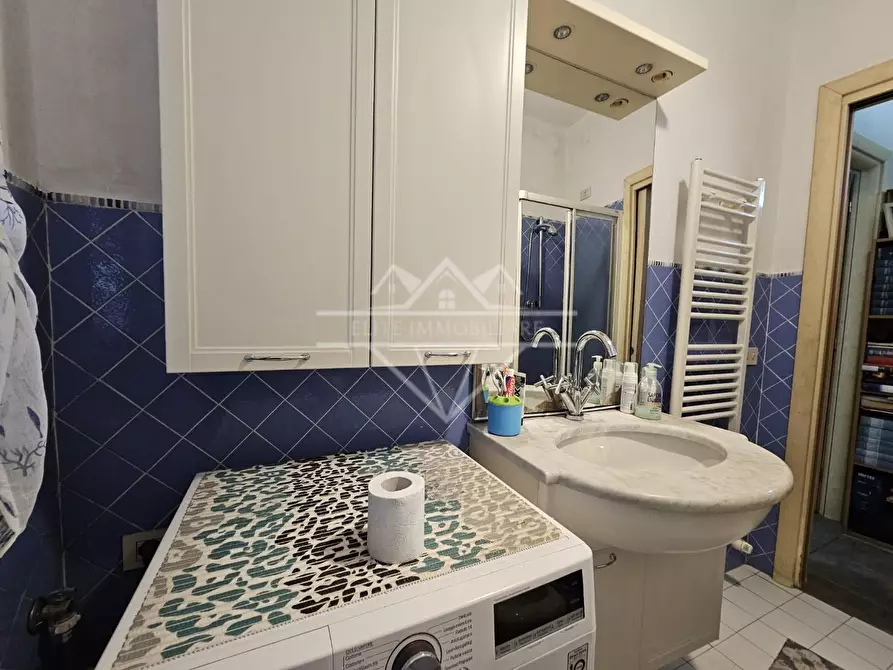 Immagine 14 di Appartamento in vendita  a Massa