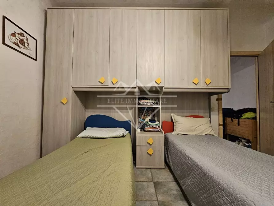 Immagine 11 di Appartamento in vendita  a Massa