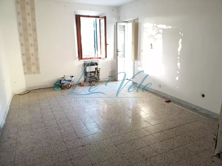 Immagine 5 di Terratetto in vendita  a Massa