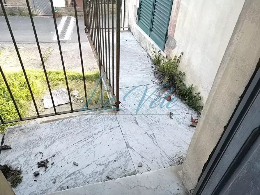 Immagine 9 di Terratetto in vendita  a Massa