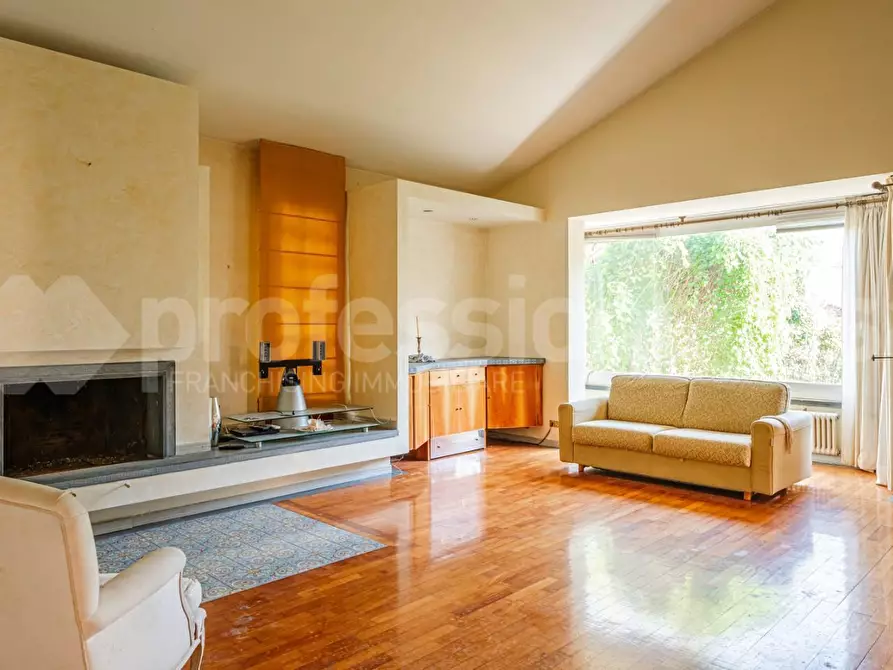 Immagine 10 di Villa in vendita  a Casciana Terme Lari