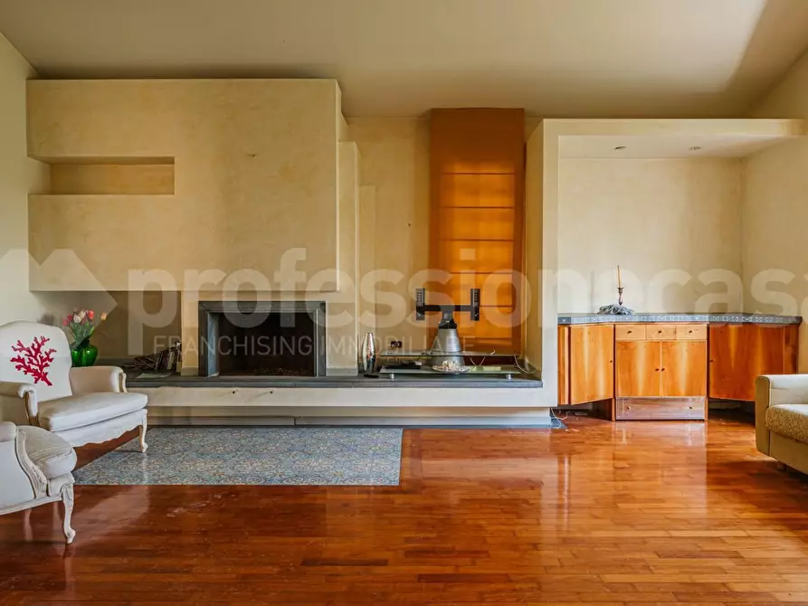 Immagine 8 di Villa in vendita  a Casciana Terme Lari