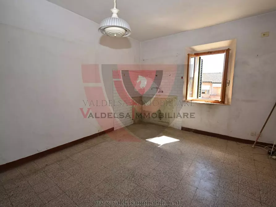 Immagine 4 di Appartamento in vendita  a Colle Di Val D'elsa