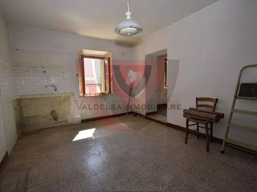 Immagine 3 di Appartamento in vendita  a Colle Di Val D'elsa