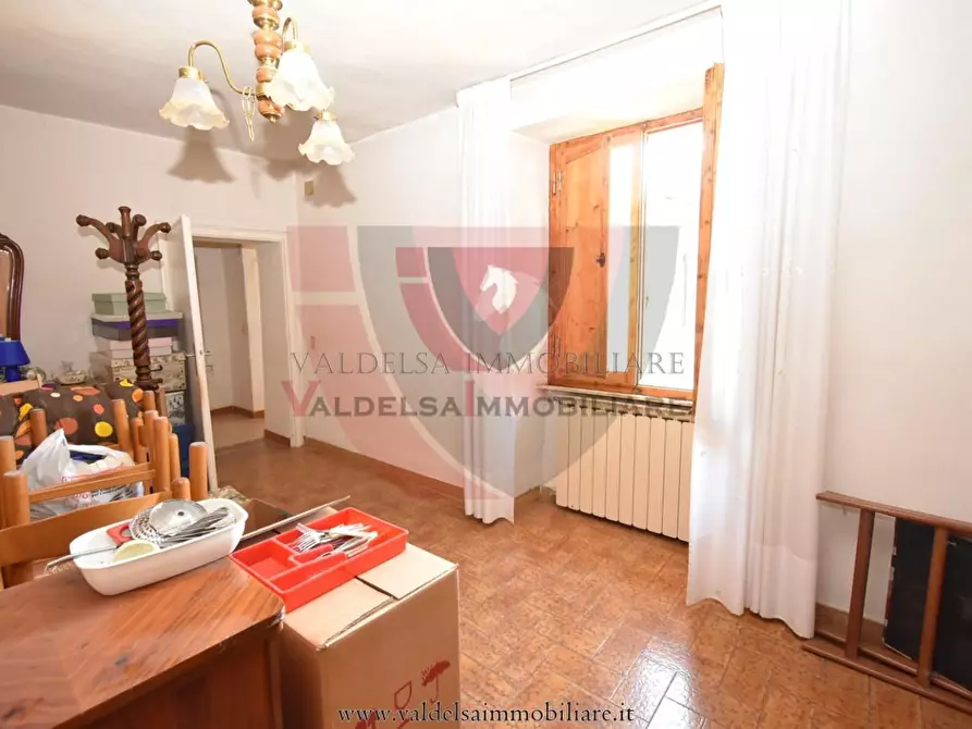 Immagine 10 di Appartamento in vendita  a Colle Di Val D'elsa