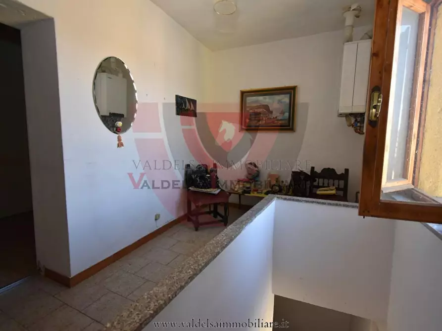 Immagine 21 di Appartamento in vendita  a Colle Di Val D'elsa