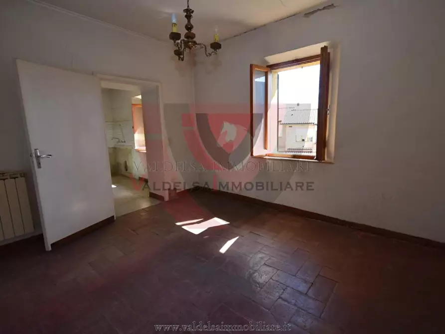 Immagine 11 di Appartamento in vendita  a Colle Di Val D'elsa