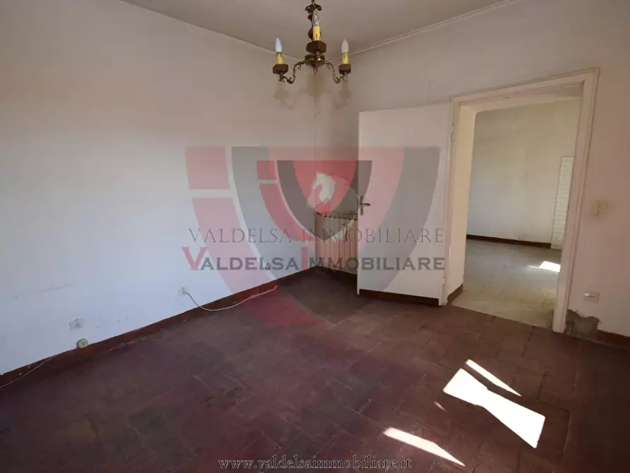 Immagine 12 di Appartamento in vendita  a Colle Di Val D'elsa