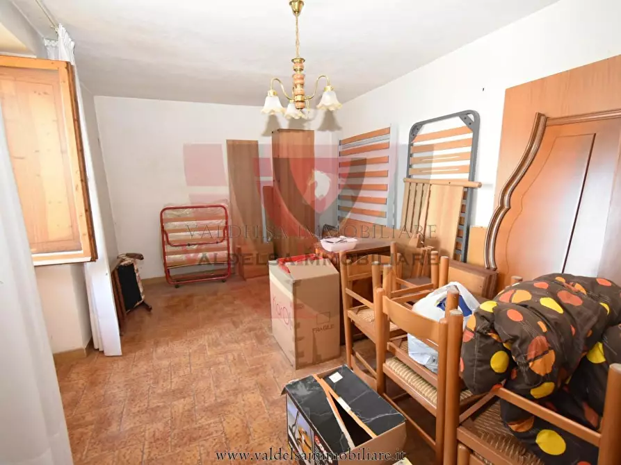 Immagine 6 di Appartamento in vendita  a Colle Di Val D'elsa