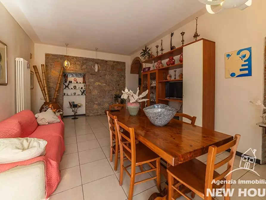 Immagine 25 di Terratetto in vendita  a Vecchiano