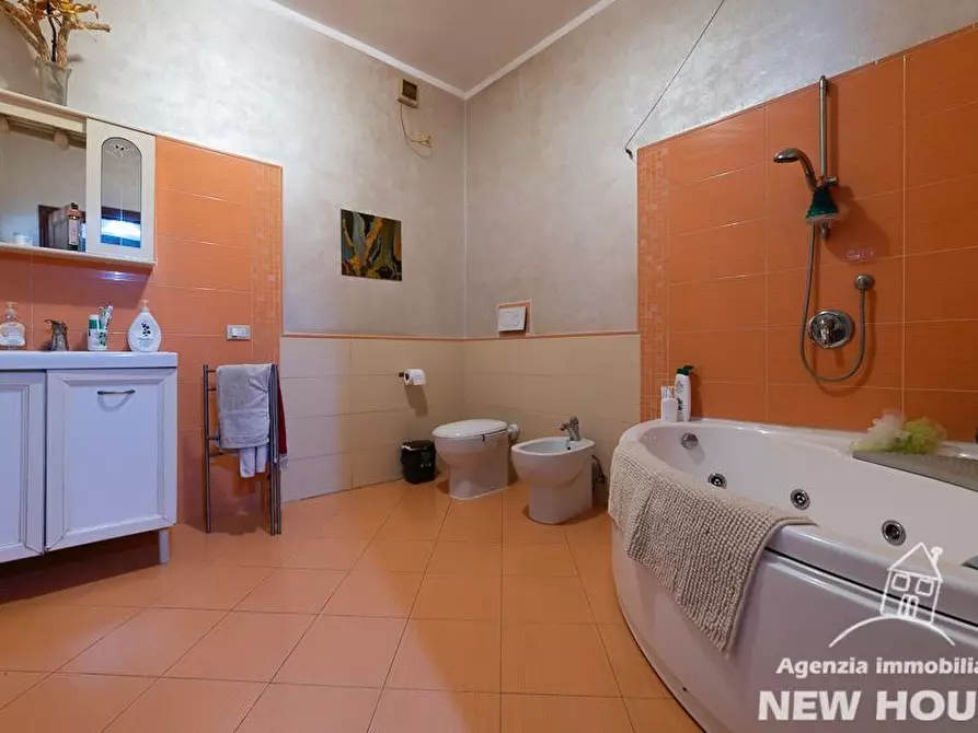 Immagine 20 di Terratetto in vendita  a Vecchiano