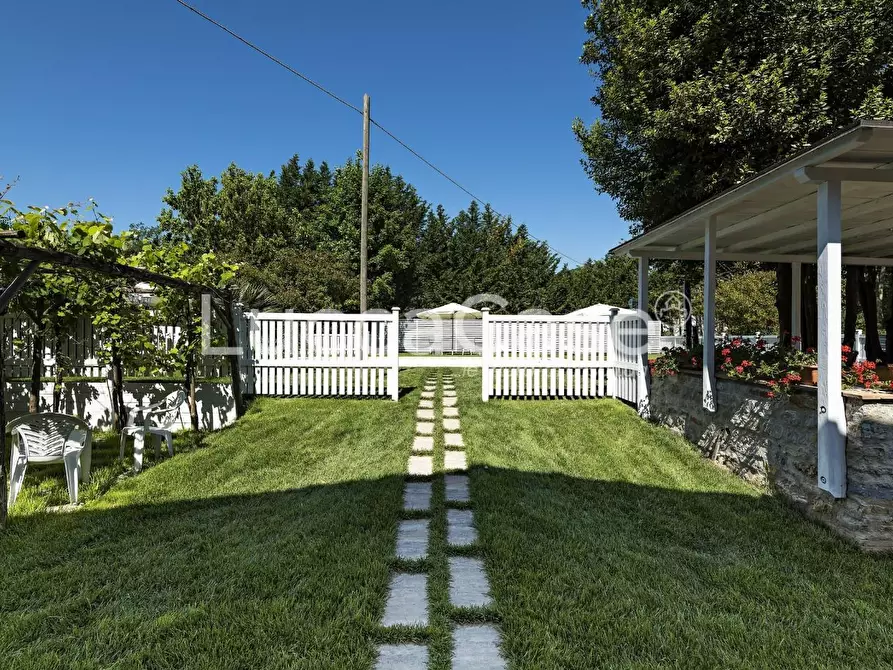 Immagine 2 di Albergo/B&B/Residence in vendita  a Lucca