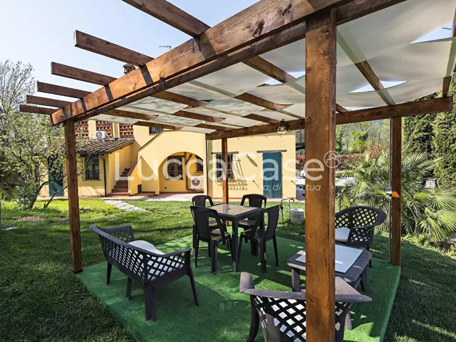 Immagine 16 di Albergo/B&B/Residence in vendita  a Lucca