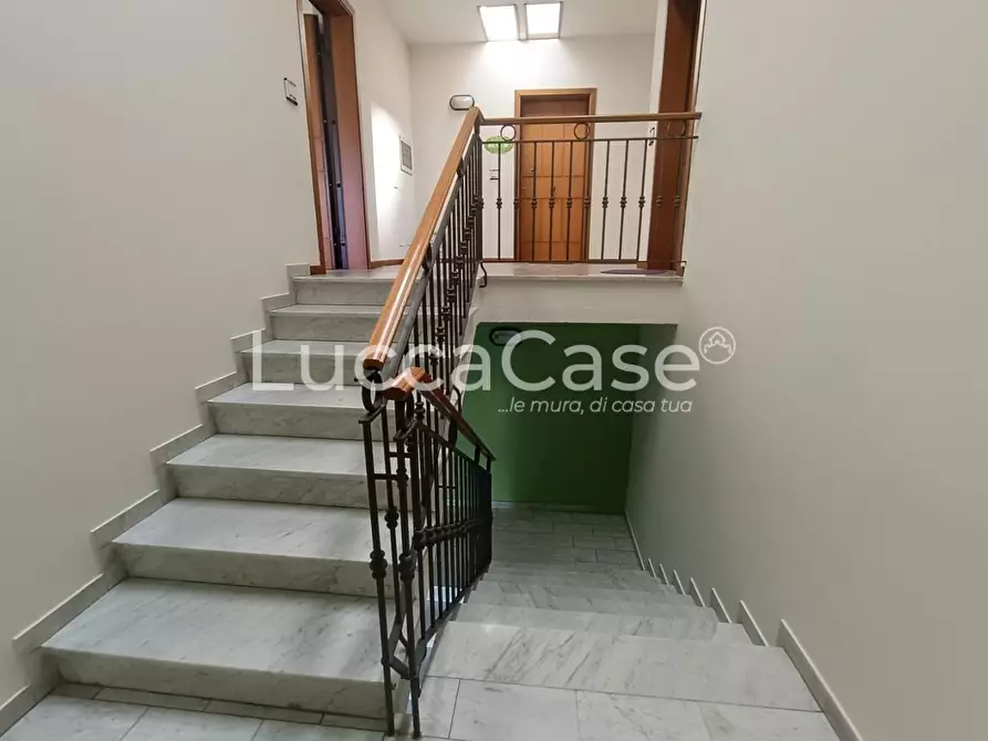 Immagine 8 di Ufficio in affitto  a Capannori