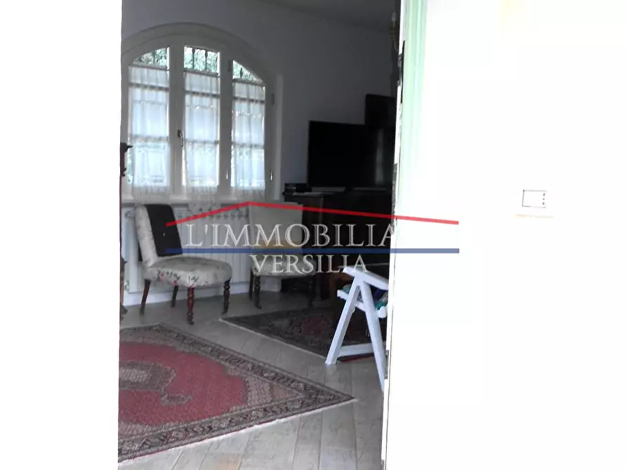 Immagine 53 di Villa in vendita  a Seravezza