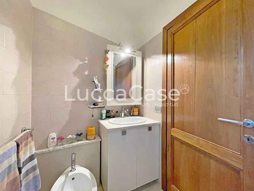 Immagine 13 di Casa indipendente in vendita  a Capannori