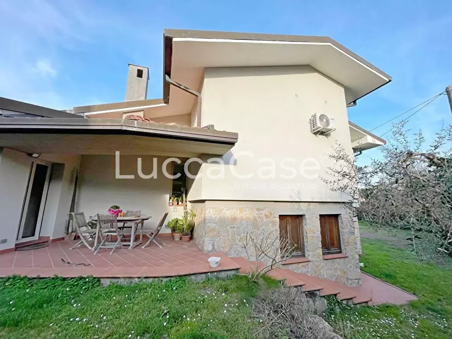 Immagine 37 di Casa indipendente in vendita  a Capannori