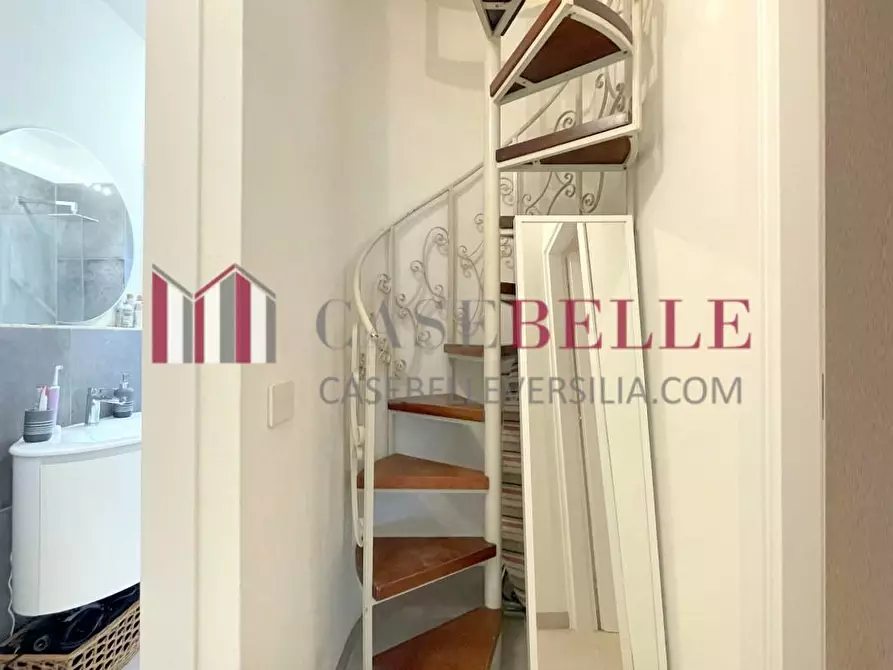 Immagine 32 di Casa bifamiliare in vendita  a Camaiore