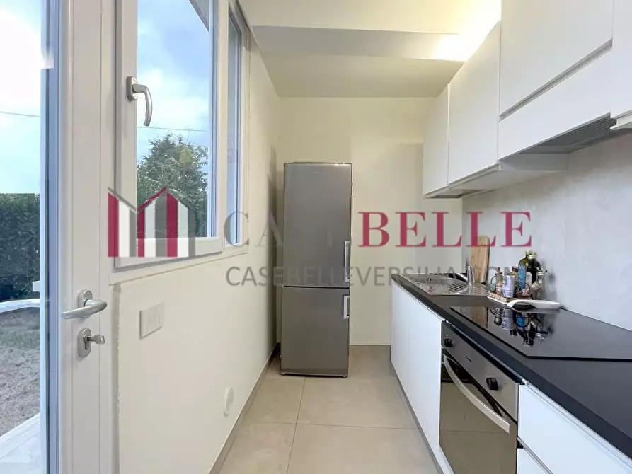 Immagine 7 di Casa bifamiliare in vendita  a Camaiore