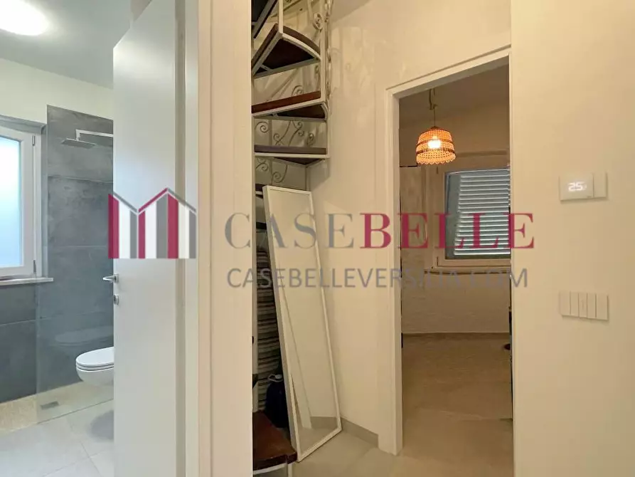 Immagine 25 di Casa bifamiliare in vendita  a Camaiore