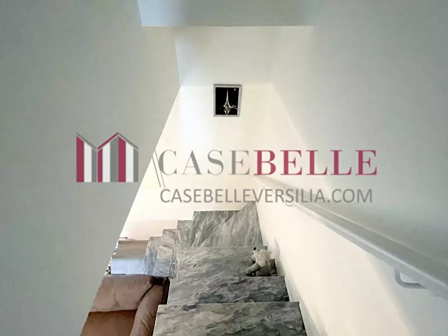 Immagine 39 di Casa bifamiliare in vendita  a Camaiore