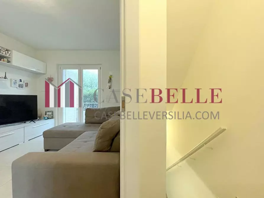 Immagine 14 di Casa bifamiliare in vendita  a Camaiore