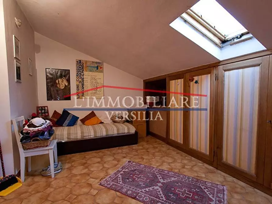 Immagine 8 di Appartamento in vendita  a Seravezza